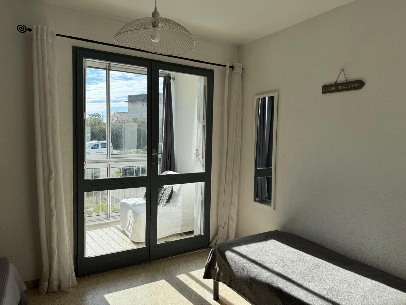 Sol-Y-Days Goelette, Agreable Appartement En Rdc Avec Parking, Proche Du Centre-Ville Et De La Plage Le Grau-du-Roi Kültér fotó